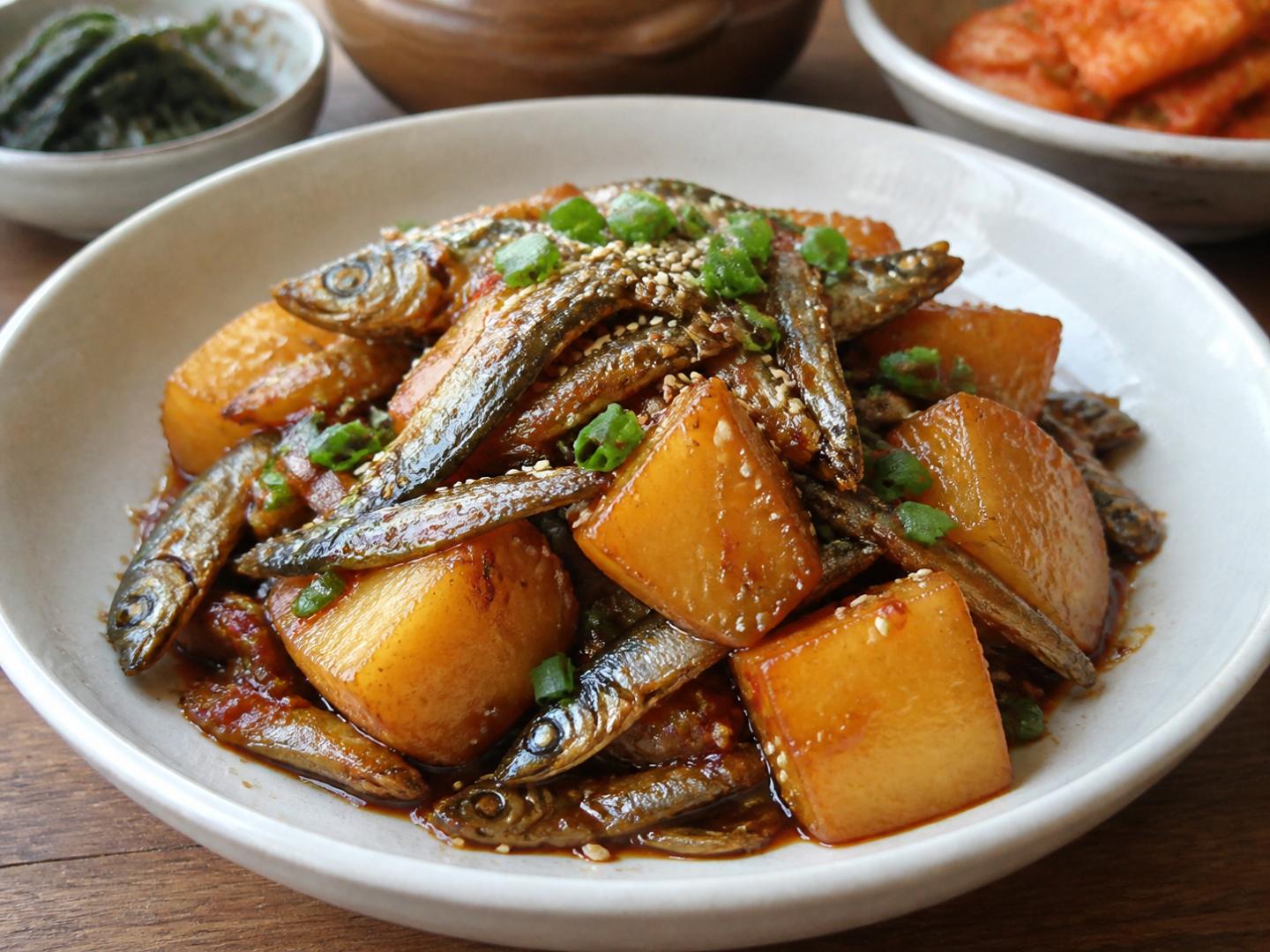 멸치 감자조림